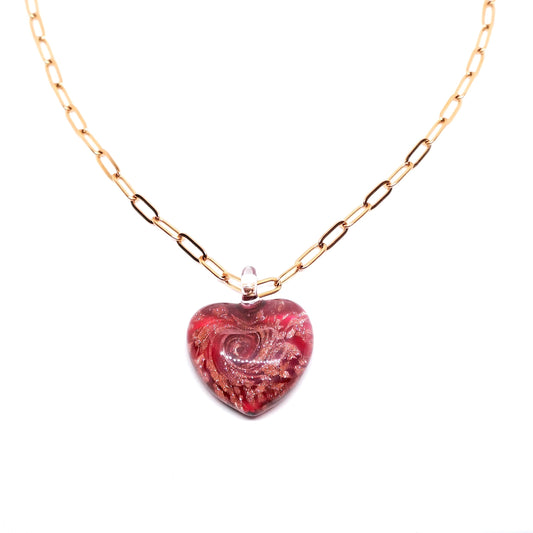 Necklace with heart-shaped pendant in red Murano glass